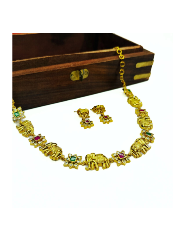 Shynel gold elephant motif necklace set with colorful stones – festive lightweight jewellery