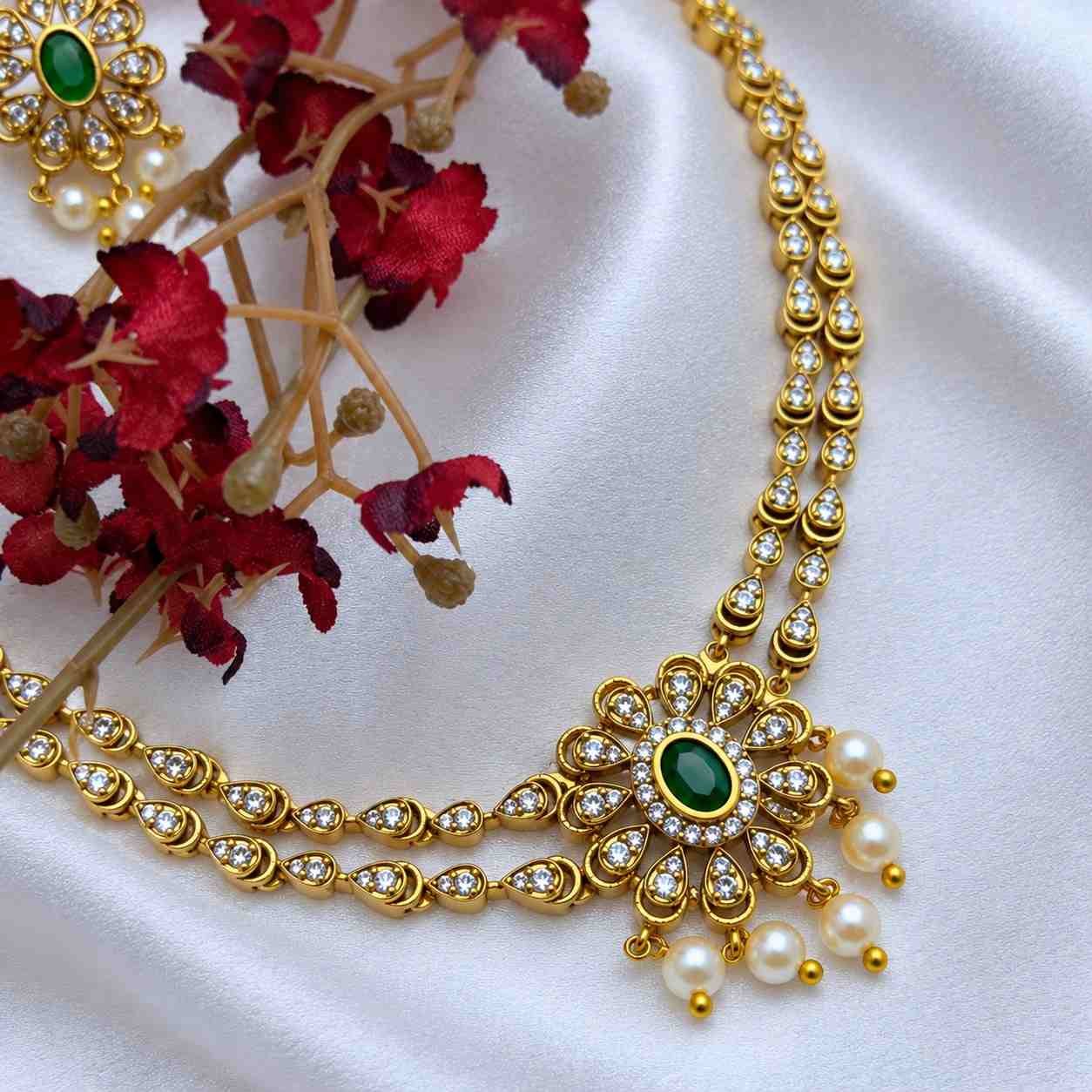 shynel Anti Tarnish Emerald Jewellery Set for Women Noor Royal