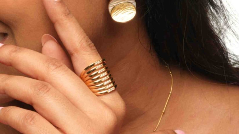 shynel.in Anti tarmish Jewellery Hero page (9)